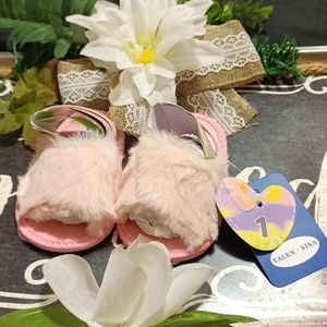 Valen .sina pink babies fur sandals size 1